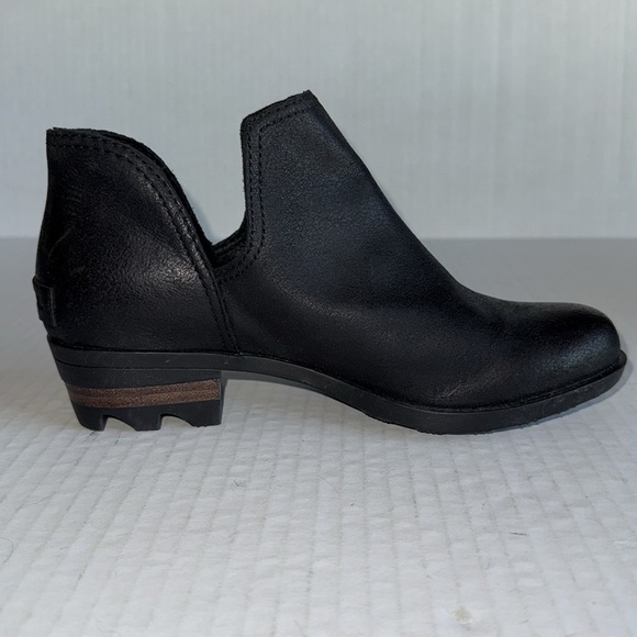 Sorel Lolla Black Leather Cut Out Ankle Booties - Picture 6 of 13
